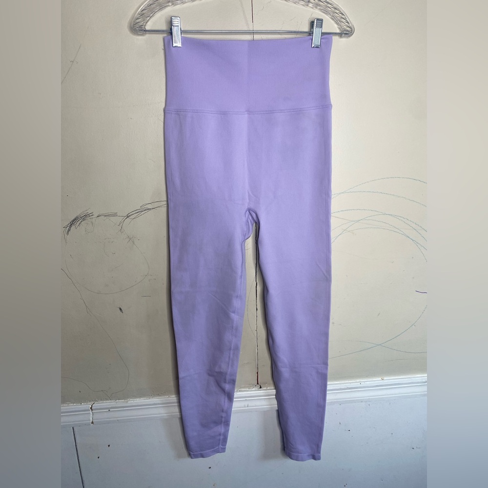 PINK Victoria's Secret Light Purple Leggings NWOT